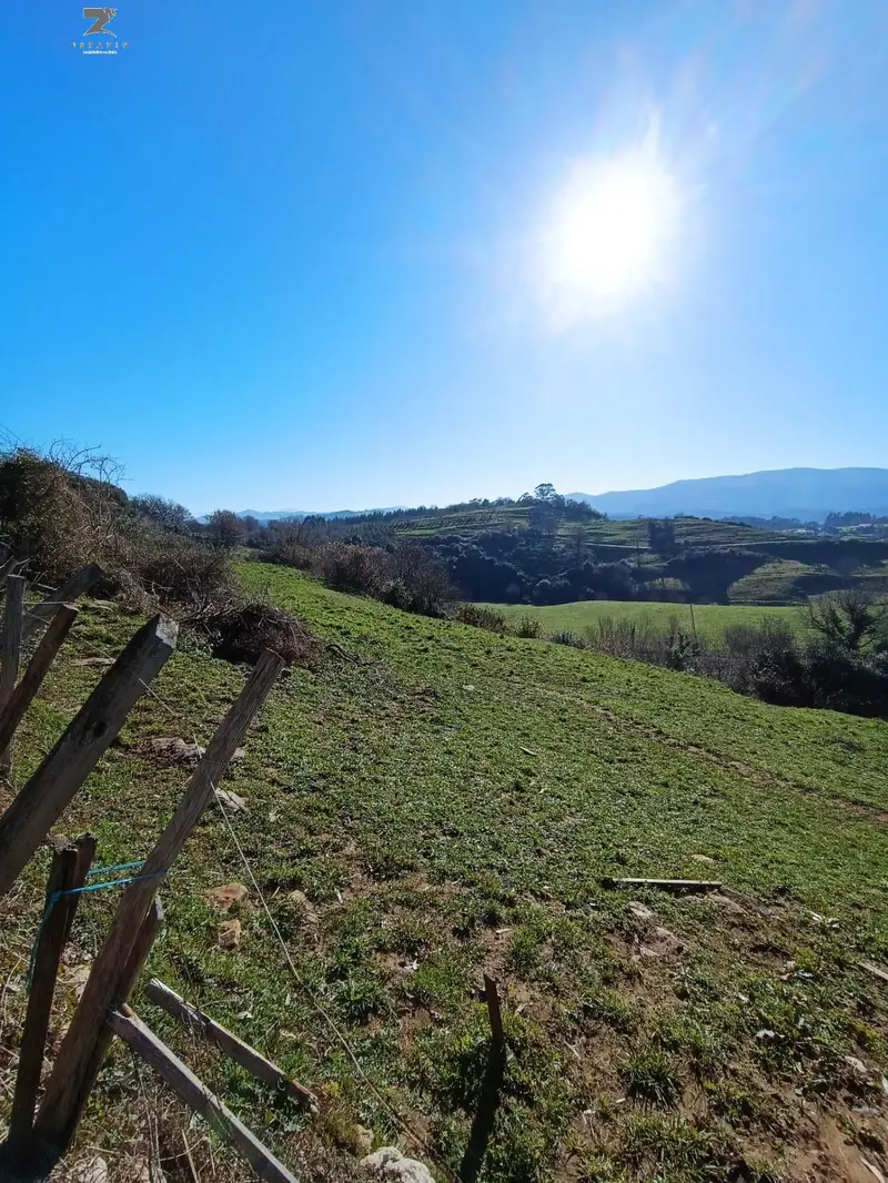 Venta Terreno con Vistas en Fresnedo Alfoz de Lloredo