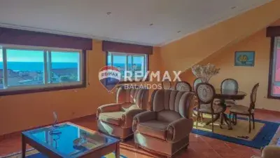 Casa en venta en Oia con vistas al mar Chalet independiente 4 habitaciones