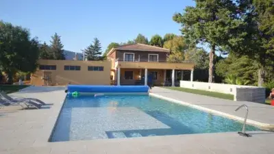 Villa de Lujo en Salinas 600m2 5 Dorm 4 Baños Piscina Jardín