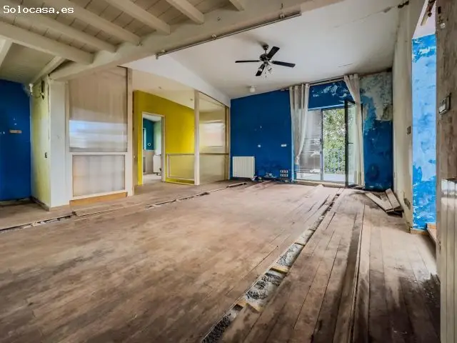 Casa en Puente Arce para Reformar 225m² con Gran Parcela