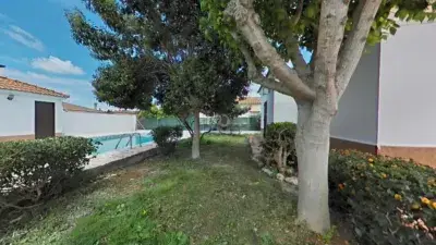 Chalet en venta en Pinar de los Franceses Chiclana de la Frontera