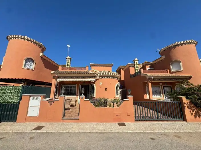 Bungalow en Playa Flamenca 2 Dormitorios 1 Baño Cerca de la Playa