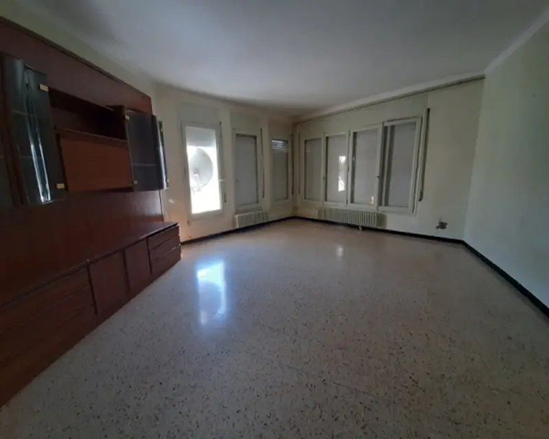 Piso 115m2 4 habitaciones 2 baños Torelló