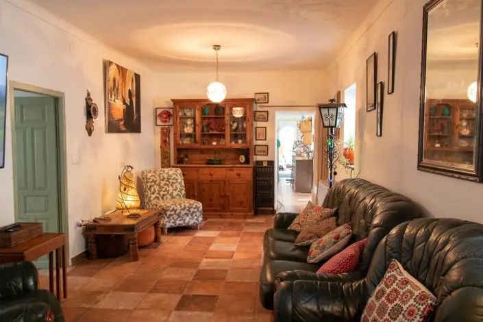 Finca de 2 Dormitorios en Venta en Álora