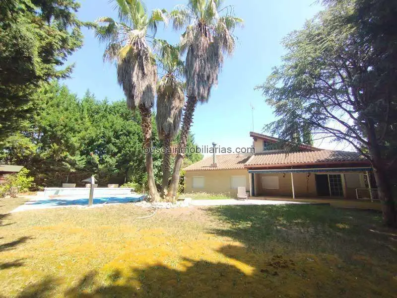 Chalet en Venta en Urbanizacion Las Lomas de Gallego