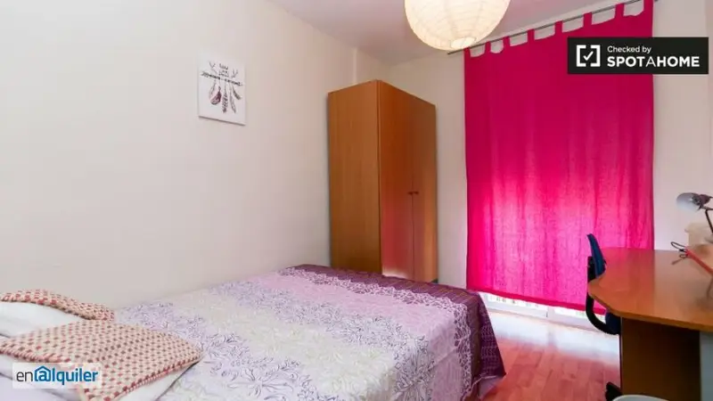 Habitacion en piso compartido Cartuja Granada estudiantes profesionales