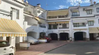 Casa adosada en venta en Calle del Puerto Escudo