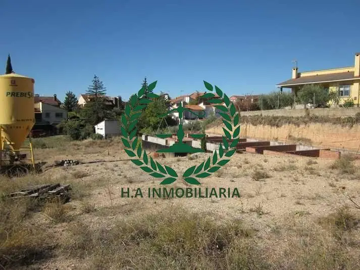 Venta Solar Torrelaguna 6 Fincas Unifamiliares Adosadas