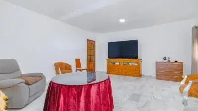 Casa en venta Calle de Enmedio 3 plantas Amplio salon 3 dormitorios