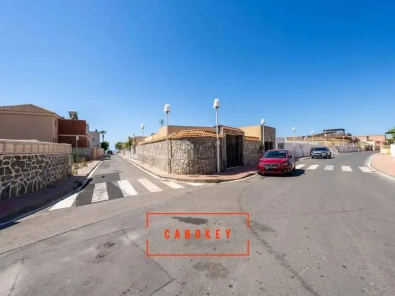 Chalet en Costacabana a 50 metros de la playa
