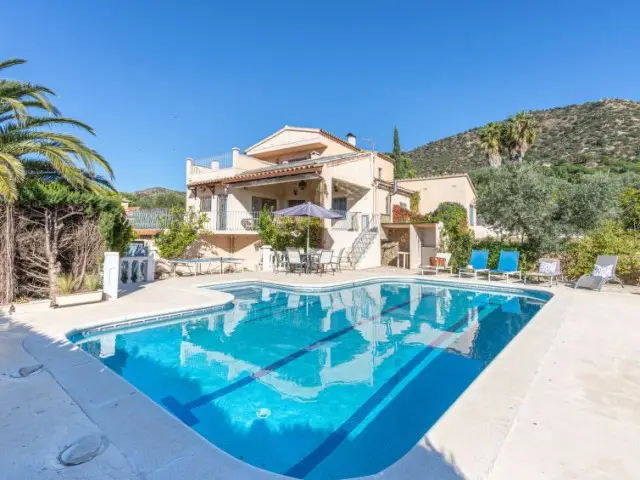 Casa Villa 3 Dormitorios Palau Savardera