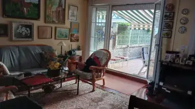 Chalet Adosado en El Puntal 4 Dormitorios 4 Baños Jardin 235m2