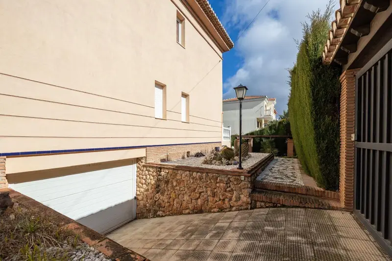 Chalet en Venta Cullar Vega Granada 4 Dormitorios 2 Baños