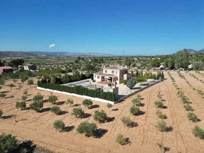 Villa de Lujo 5 Dormitorios Piscina Villena