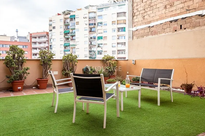 Villa en venta en Barcelona cerca del Parque de las Aguas