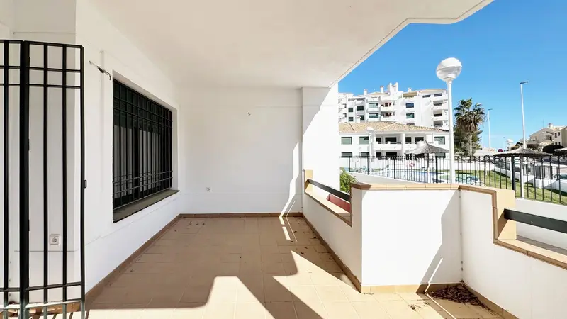 Apartamento en Venta Campoamor Vistas al Mar Piscina