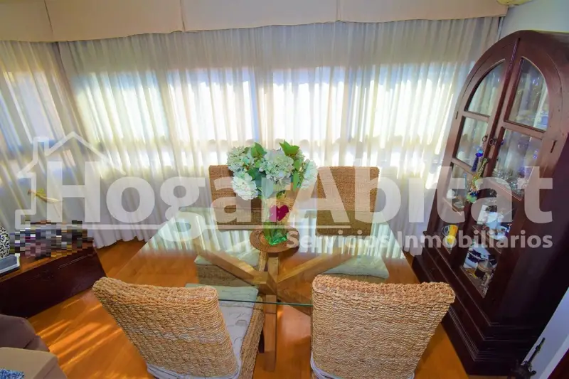 Venta de piso en Centro (Alicante), Ensanche - Diputación