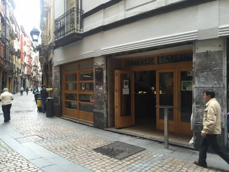 Venta Local Comercial Casco Viejo Bilbao Ref 02229