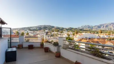 Piso en Venta en Salobreña: Vistas Montaña, 3 Dormitorios, Terraza 52m²