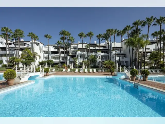 Apartamento 3 Dormitorios en Marbella  Lujo y Comodidad