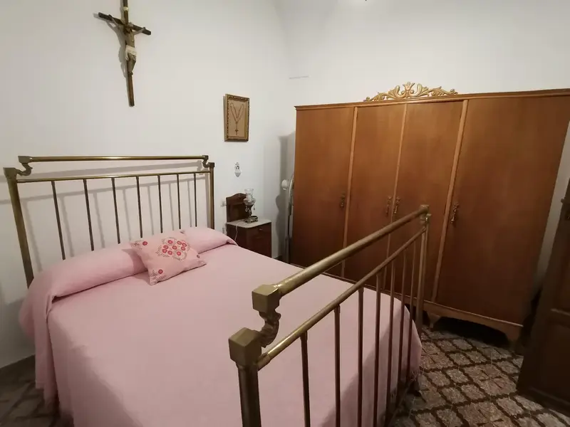 Casa Adosada 215m2 7 Dormitorios Patio 50m2 Trastero