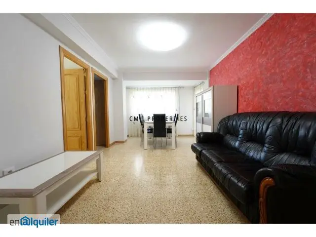Alquiler piso amueblado terraza Quatre carreres