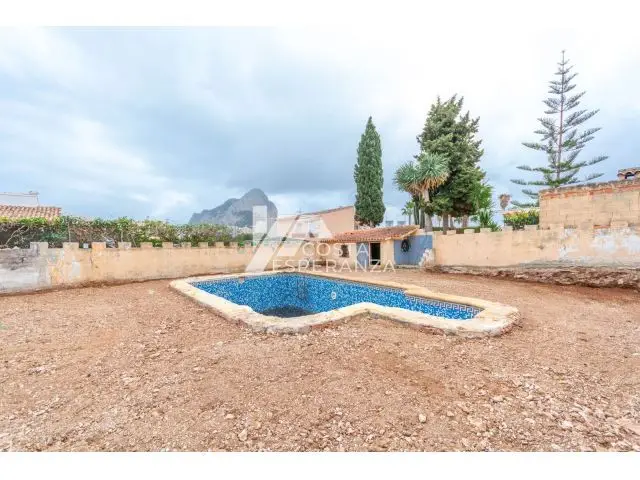 Chalet en Venta Calpe Reforma o Nueva Construccion