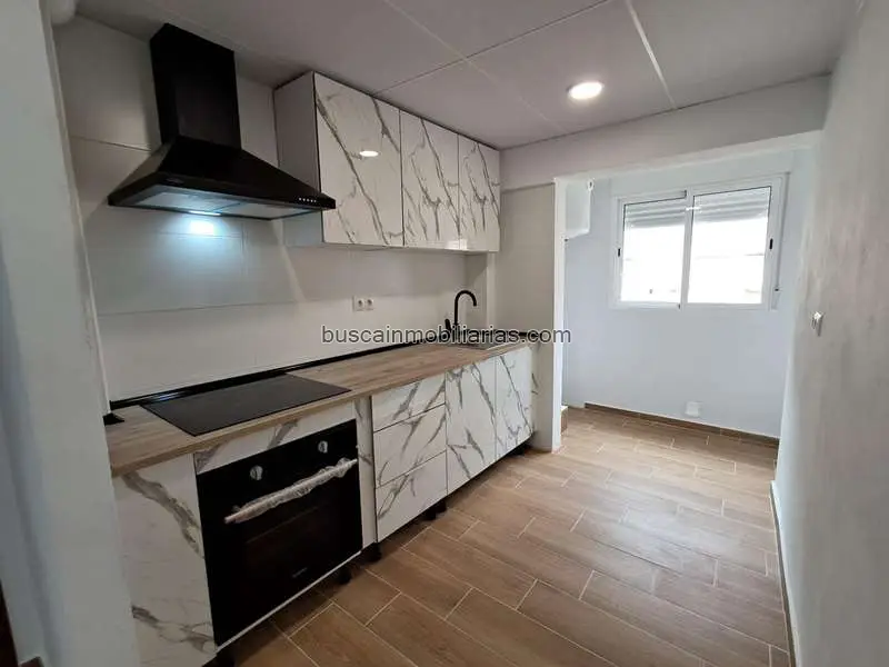 Piso en Venta Alicante 3 Dormitorios 69m2 Amueblado