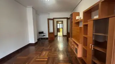 Piso en Venta Torrelavega Centro Luminoso 4 Dormitorios 2 Baños