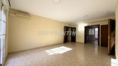 Piso 280m2 12 habitaciones Centro Inversión Alta rentabilidad