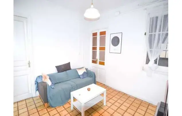 Apartamento 100m² en Barcelona 5 Dormitorios Alquiler