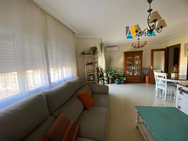 Piso en venta Algeciras 4 dormitorios 2 baños garaje terraza