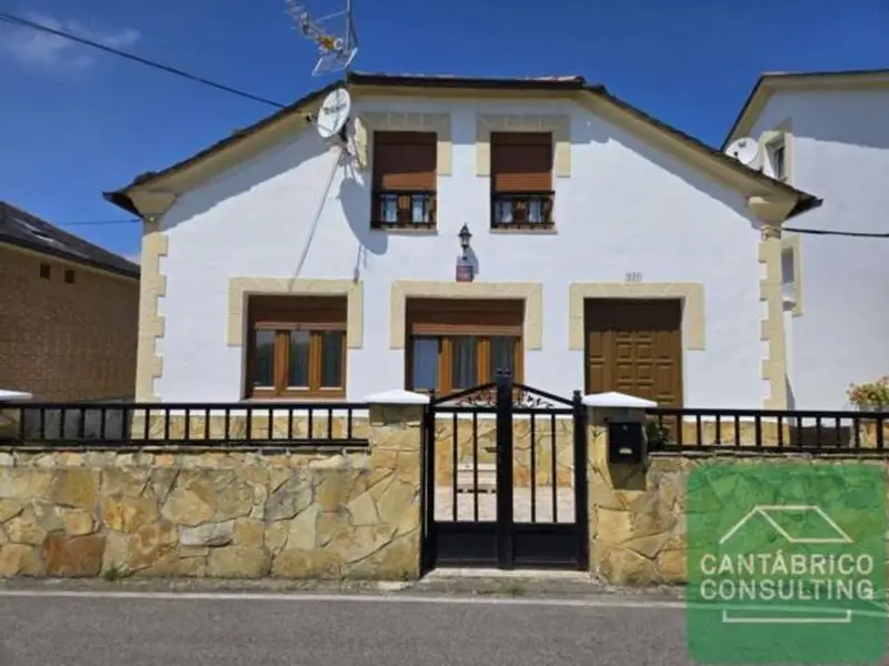 Chalet con Vistas al Mar en Ortiguera Asturias
