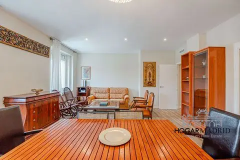 Impecable piso de 196m2 en finca de Gutiérrez Soto