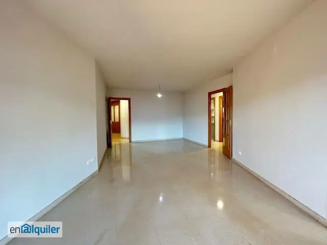 Alquiler Piso 4 habitaciones 2 baños Parking Trastero Ascensor