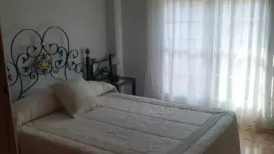 Piso en Alquiler Plasencia 3 Dormitorios 2 Baños Amueblado