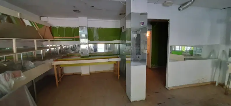 Venta Local Comercial La Bordeta Barcelona
