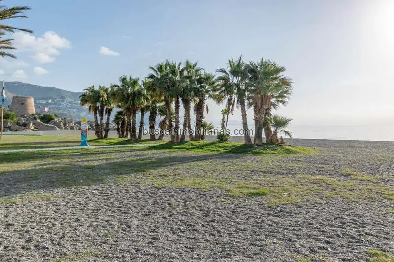 Restaurante en Venta Primera Linea de Playa Velilla Almuñecar