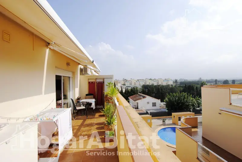 Atico con Piscina y Terraza en Les Marines Denia