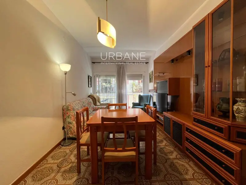 Alquiler Piso 70m² Barcelona Ciutat Vella 3 habitaciones Balcón