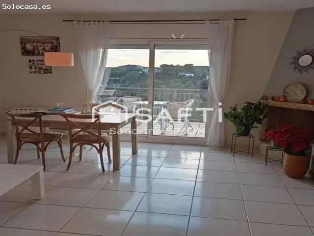 Casa con Piscina y Vistas al Mar en Los Pinares