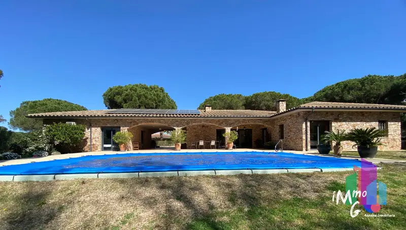 Venta Casa con Garaje en Pals RMGS11