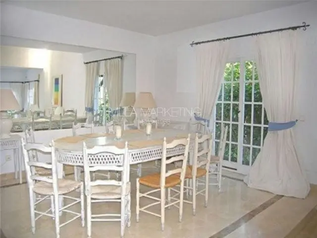 Casa Villa 4 Dormitorios Alquiler Marbella