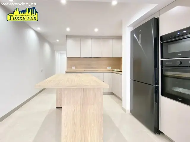 Vivienda Reformada Centro Almeria Junto Juzgados