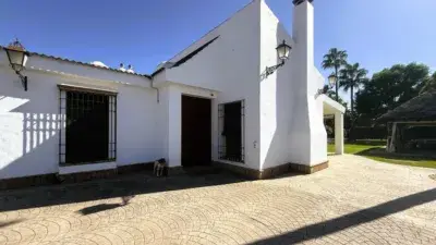 Casa en venta en Avenida Junta Compensación