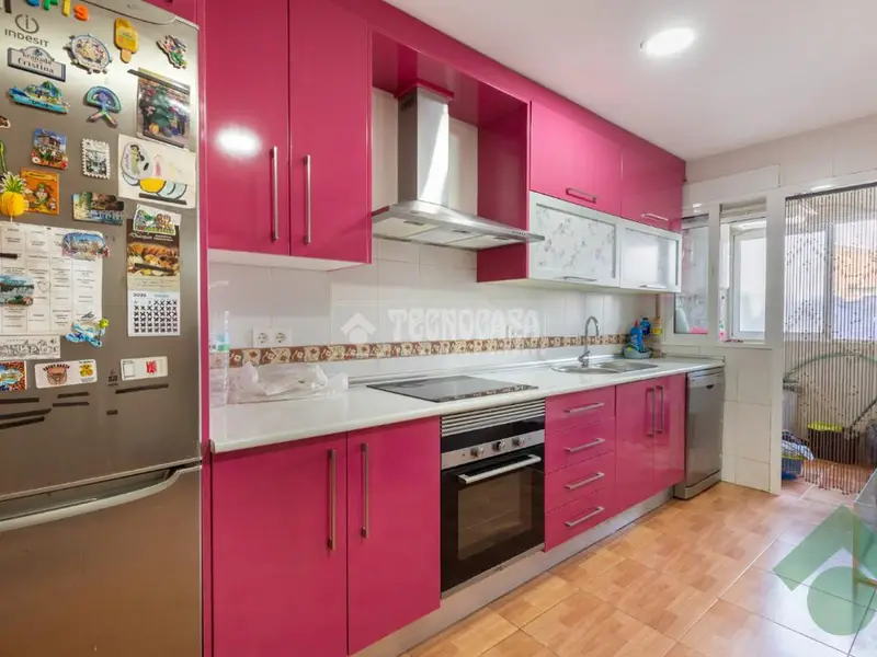 Piso en Venta Fuente Vaqueros 3 Dormitorios Plaza Garaje