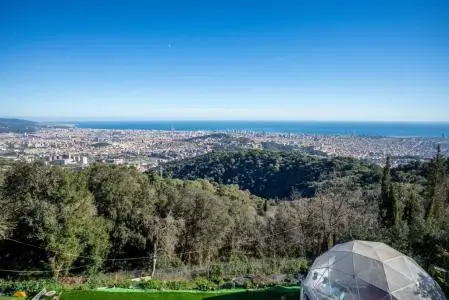 Casa en Vallvidrera con Vistas al Mar y Jardín