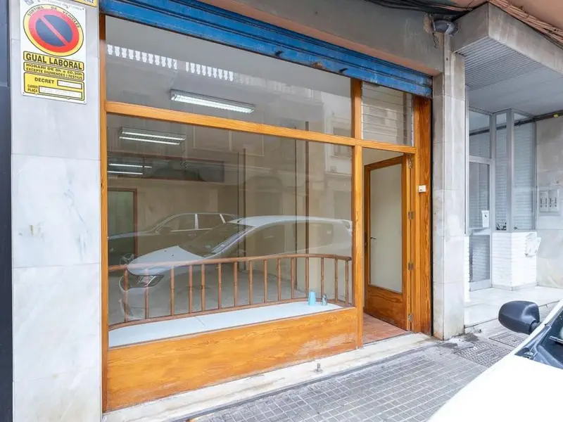 venta Local Comercial en Llevant, Palma de Mallorca (F2457)- Globaliza