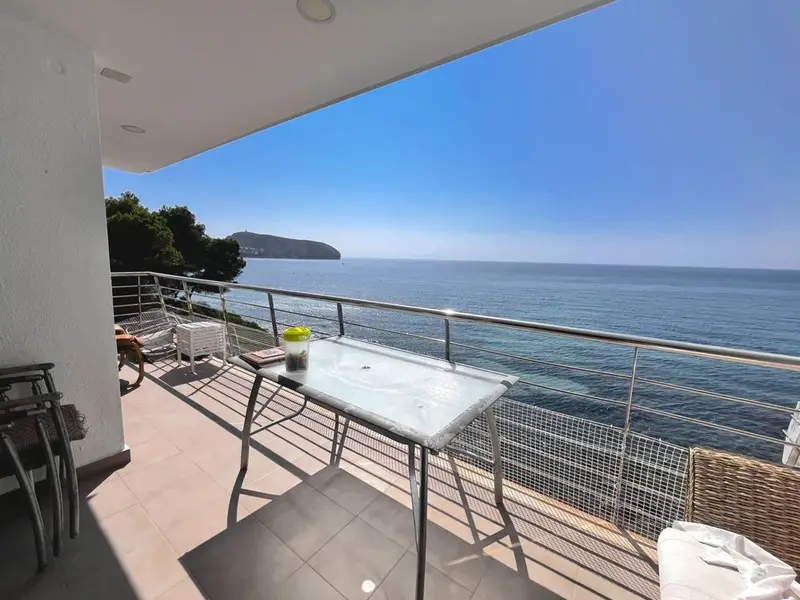 Se alquila Apartamento frente al Mar Moraira