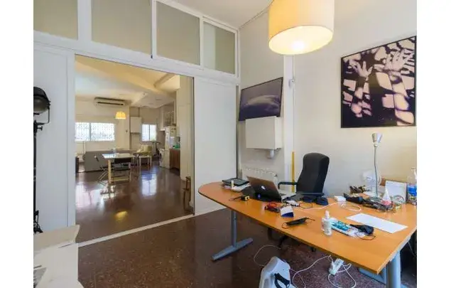 Estudio Amueblado en Barcelona con Lavadora y Aire Acondicionado